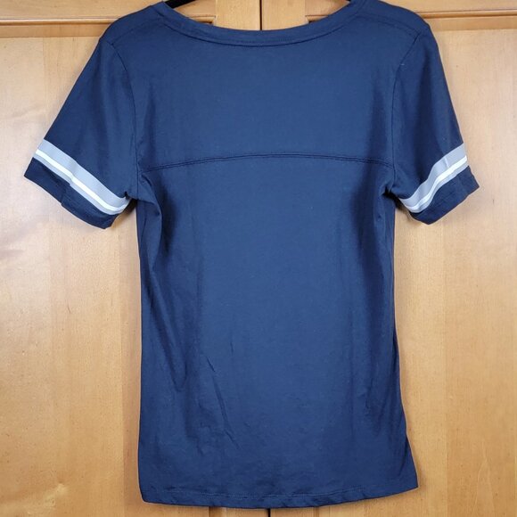 NWT MLB Genuine Merchandise New York Yankees Navy Crew Neck Short Sleeve Tee - M - Picture 4 of 10